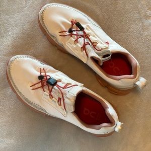 On Cloudaway Shoe - Women’s Ice/Chile, size 9.5